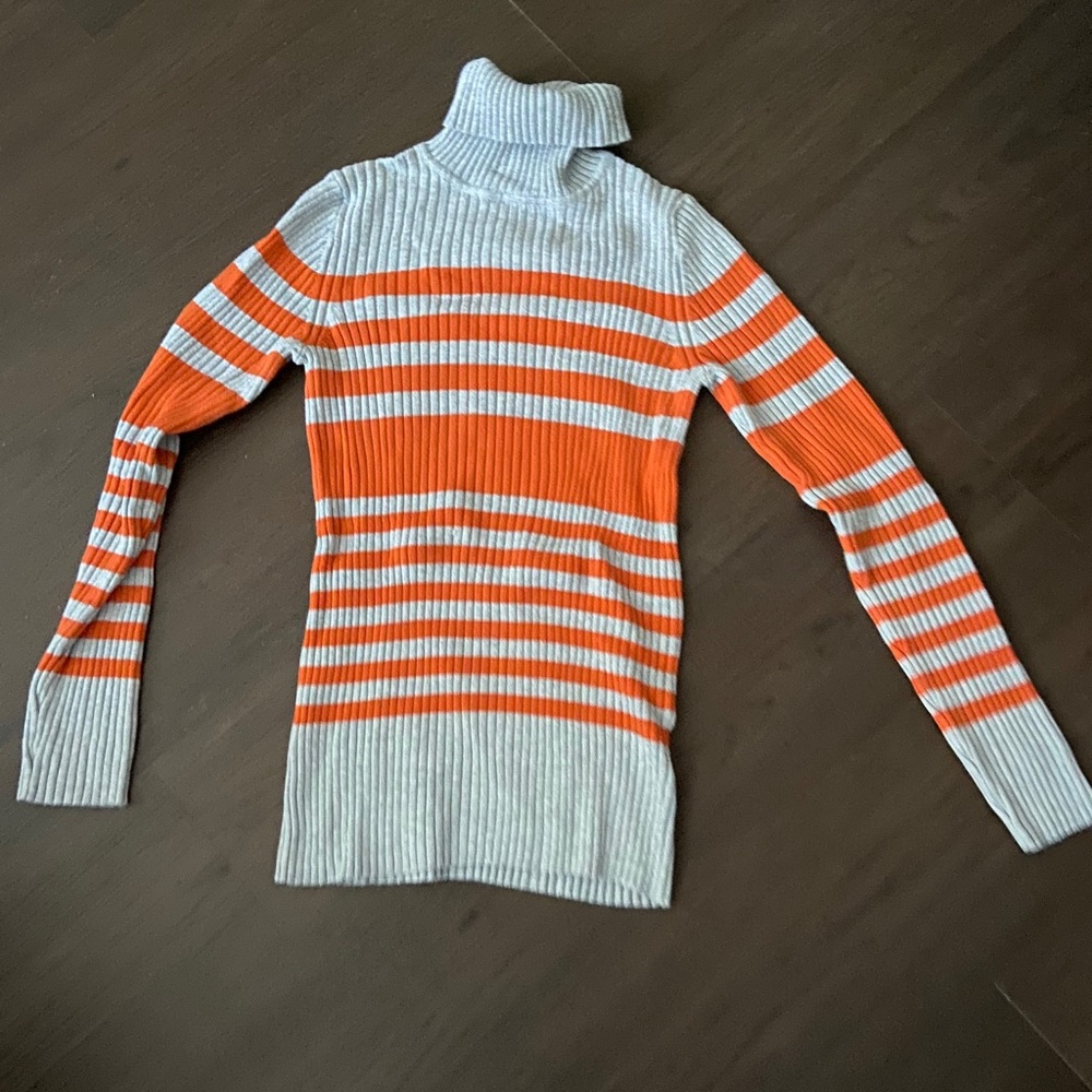 Colorful turtleneck, good for layering